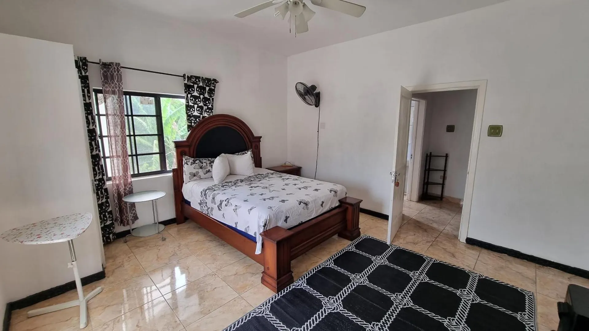 Apartmán Little Savoy Guest House New Runaway Bay