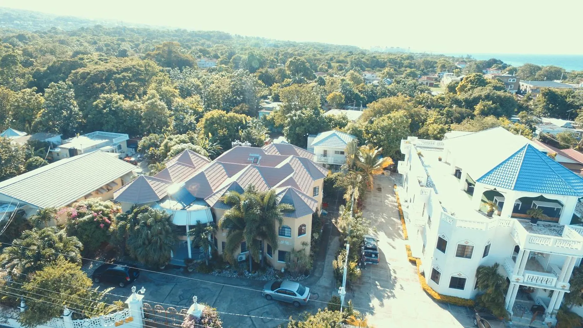 Little Savoy Guest House New Runaway Bay Appartement
